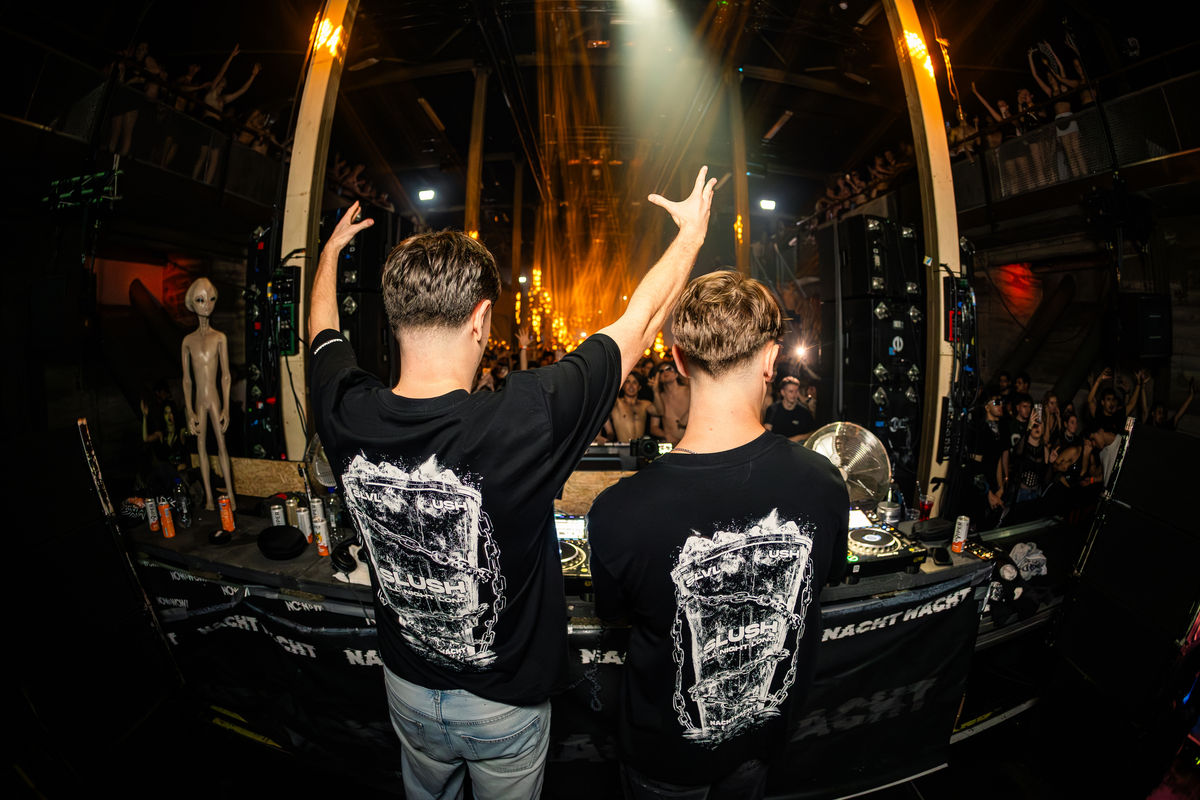 Loading... just a sec